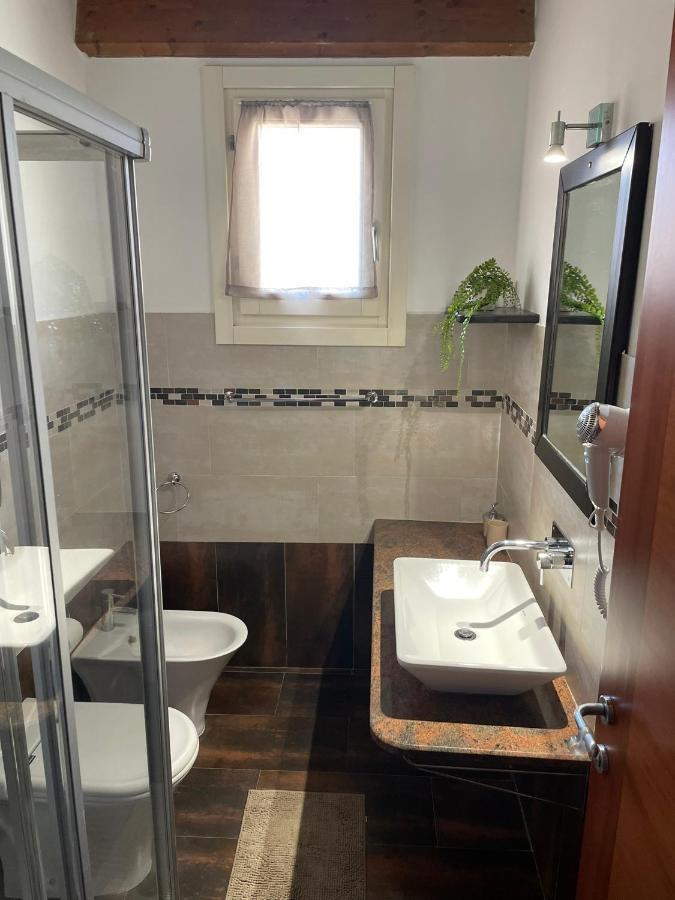 Il Vicoletto Guest House Porto Torres Ngoại thất bức ảnh