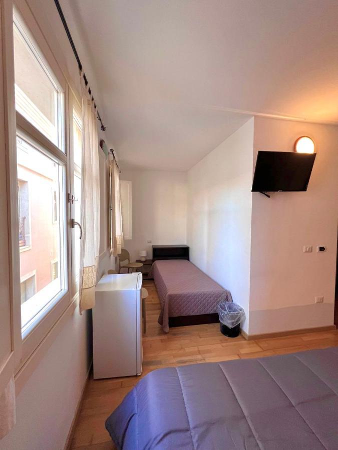 Il Vicoletto Guest House Porto Torres Ngoại thất bức ảnh